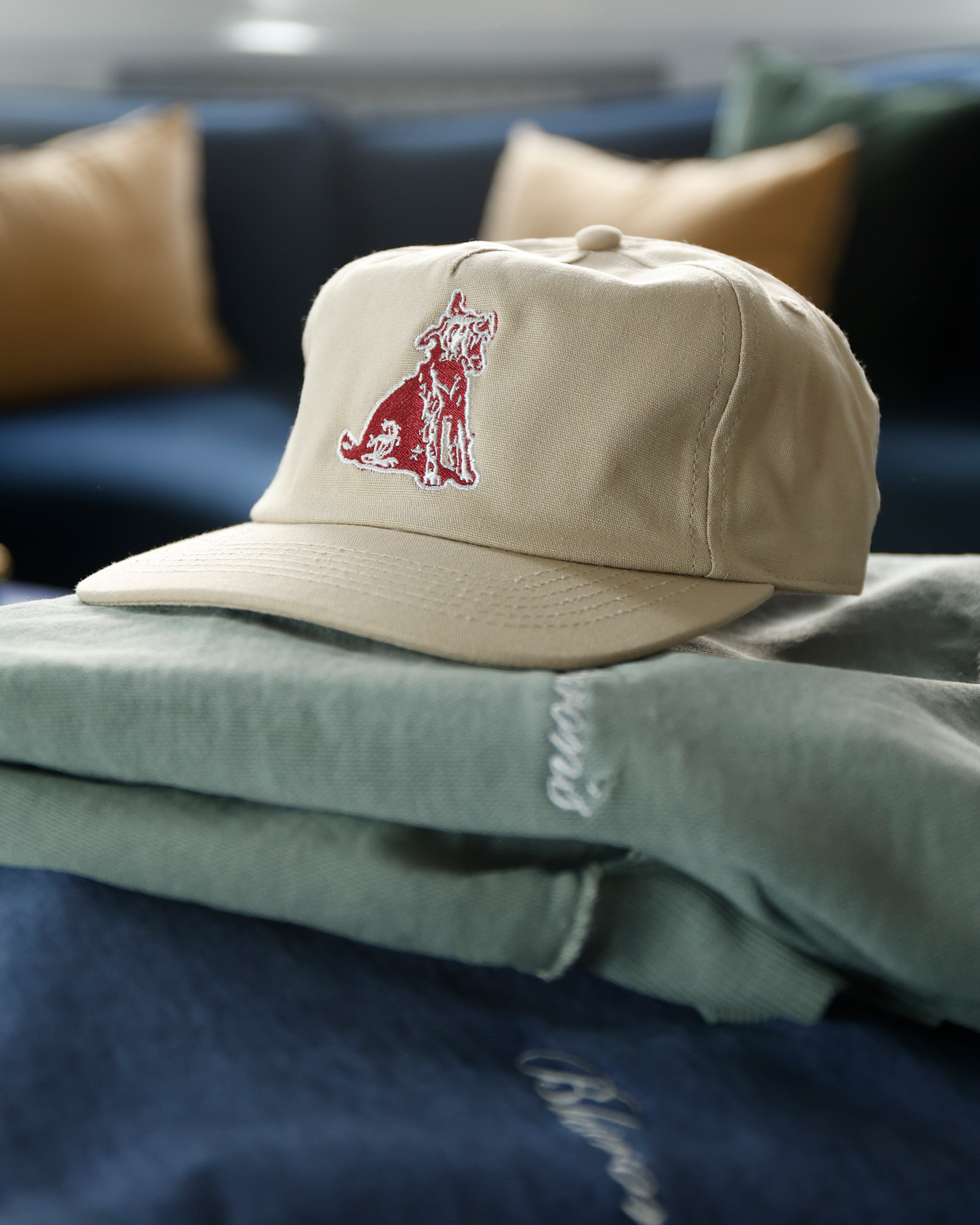 "Friend" Logo Hat (Cream/Wine)