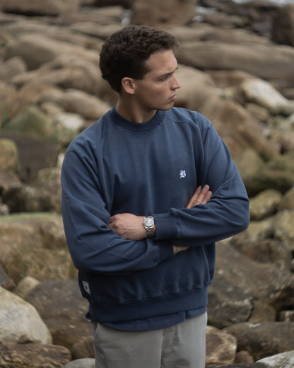 "Sailing Team" Heavyweight Raglan Crewneck (Vintage Navy)